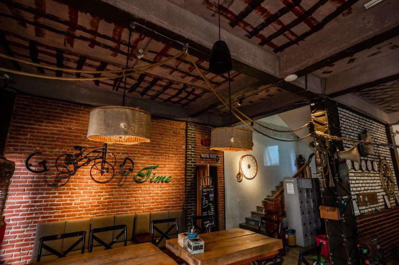 Phong Nha Gecko Hostel Донгхой Экстерьер фото